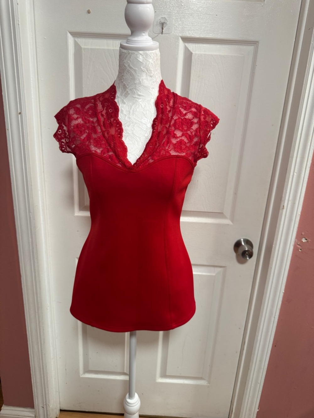Cache Red Lace Yoke Cap-Sleeve Camisole NWOT